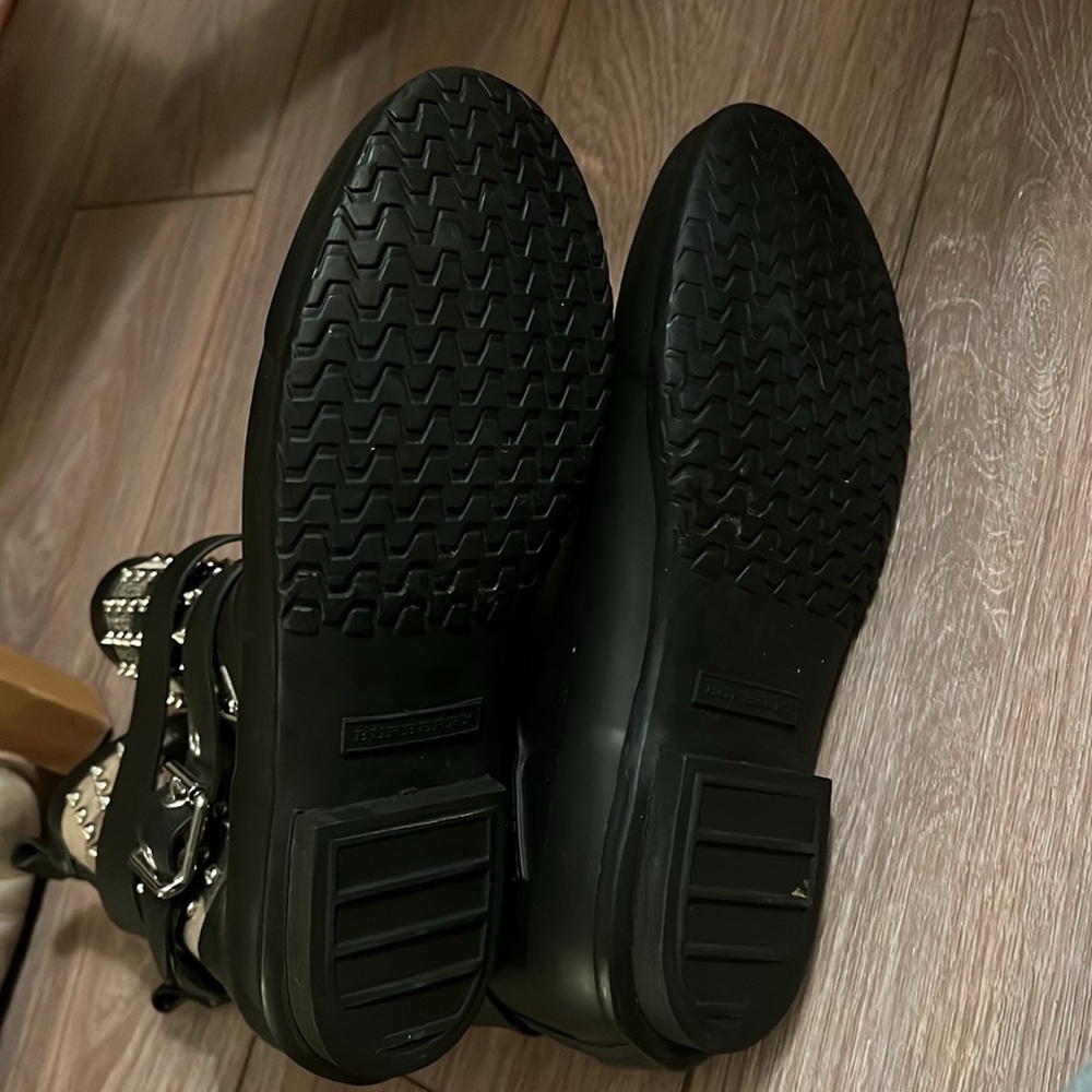 Burberry Holloway Studded Moto Rain Boots - size 38 - Picture 5 of 6